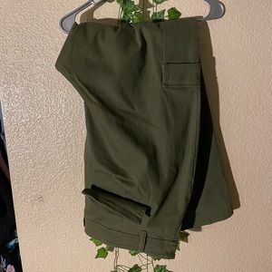 Green cargo pants wide leg